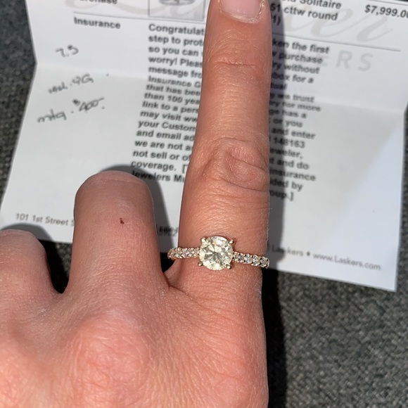 Diamond Ring - Picture 2 of 5